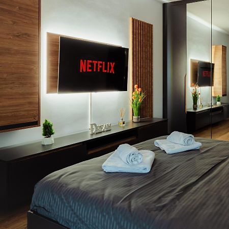 New Luxury City Center Studio Βουκουρέστι Εξωτερικό φωτογραφία